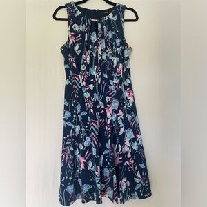 Floral sleeveless Ivanka Trump summer dress